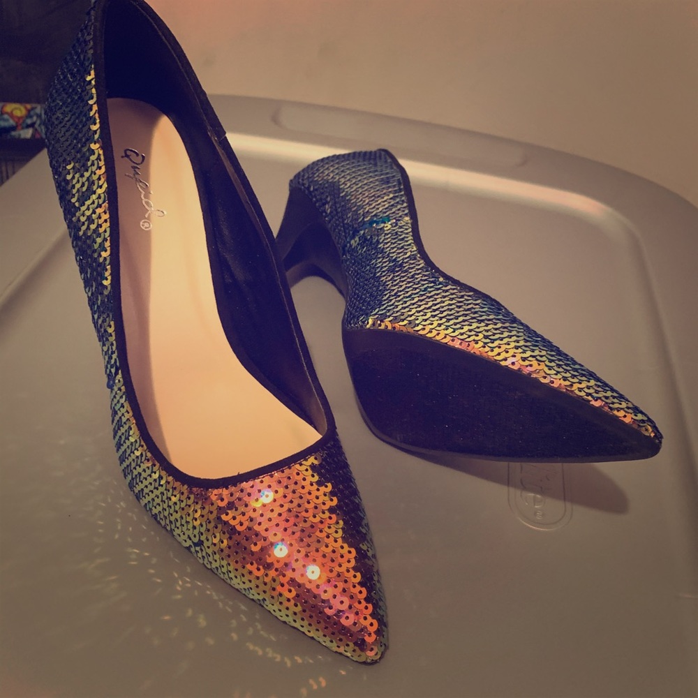 Sequined Pumps